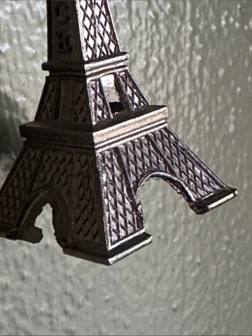 New Eiffel Tower-Paris Key Chain-Metal-Silver Toned